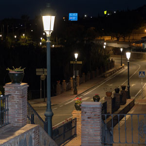 The project has preserved the existing ATP public lighting columns, which have remained in perfect condition over the years.
