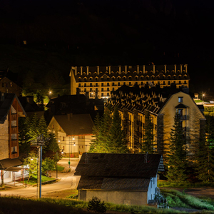 Alumbrado ATP sin mantenimiento, alineado con los criterios Starlight para proteger el cielo nocturno y el entorno natural.