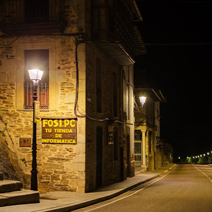 El modelo Villa XLA equipado con Difusor Confort ofrece un confort visual &oacute;ptimo para los peatones.