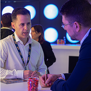 Durante el evento, el equipo comercial de ATP Iluminaci&oacute;n mantuvo reuniones con profesionales del sector, impulsando nuevas oportunidades de negocio.