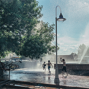 Advanced electrical protection for public environments with water.