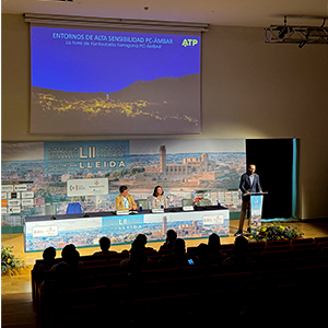 Guillermo Redrado, vicepresidente de la compa&ntilde;&iacute;a, imparti&oacute; su presentaci&oacute;n sobre el buen uso de la temperaturas de color ultrac&aacute;lidas.