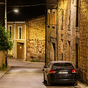 Las luminarias Enur Micro de ATP iluminaci&oacute;n mejoran la visibilidad y el confort visual en las calles de Quintanar de la Sierra.
